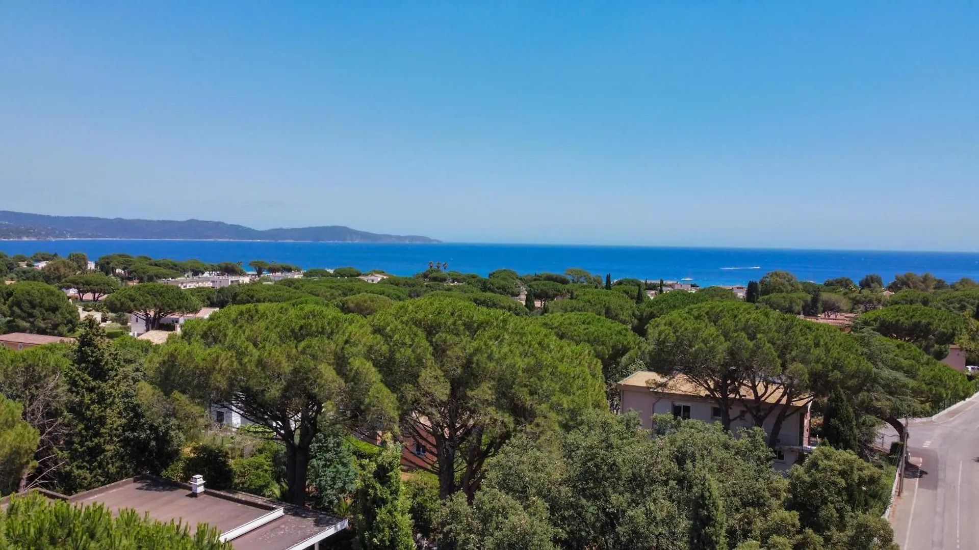 Appartement Sur Terrasse Et Jardin Privatif 400M De La Plage Et Des Commerces Кавалер-сюр-Мер 0*,